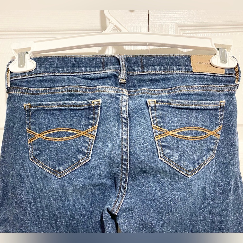 Abercrombie Kids Blue Jeans Size 16 - Picture 3 of 12